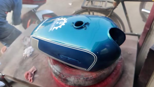 പഴമയുടെ മനോഹാരിത പുനരുധരിച്ച് യമഹ RX100