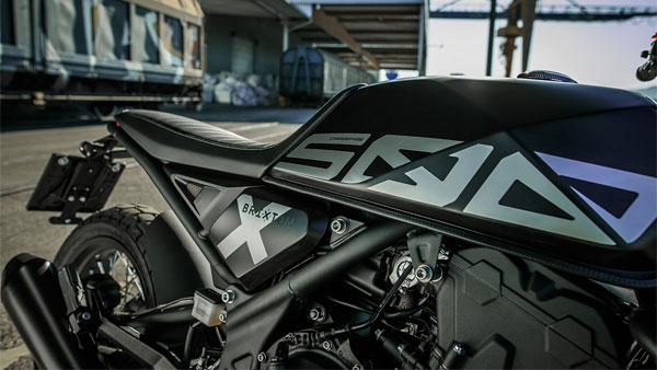 ക്രോസ്ഫയർ ഇരട്ടകളെ യൂറോപ്പ്യൻ വിപണിയിൽ അവതരിപ്പിച്ച് ബ്രിക്‌സ്റ്റൺ