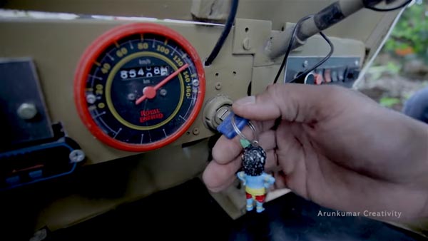 സമൂഹ മാധ്യമങ്ങളിൽ ഹിറ്റായി ലൂസിഫർ മാതൃകയിൽ നിർമ്മിച്ച കുഞ്ഞൻ നെടുംമ്പള്ളി ജീപ്പ്