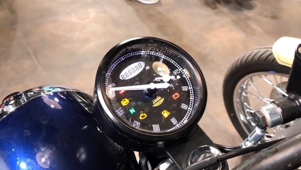 ബിഎസ് VI ജാവ, ജാവ 42 മോഡലുകള്‍ ഡീലര്‍ഷിപ്പുകളില്‍ എത്തി; ചിത്രങ്ങള്‍ കാണാം