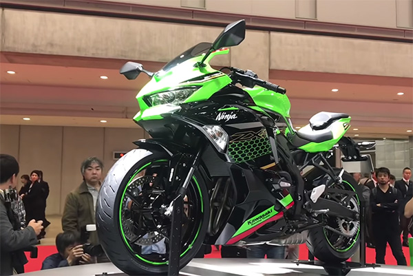 നിഞ്ച ZX-25R അവതരിപ്പിച്ച് കവസാക്കി; ഡെലിവറി ഡിസംബറില്‍