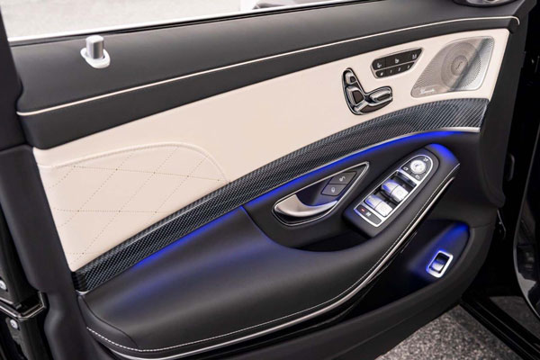 മെർസിഡീസ്-മെയ്ബാക്ക് S650 നൈറ്റ് എഡിഷൻ പുറത്തിറക്കി