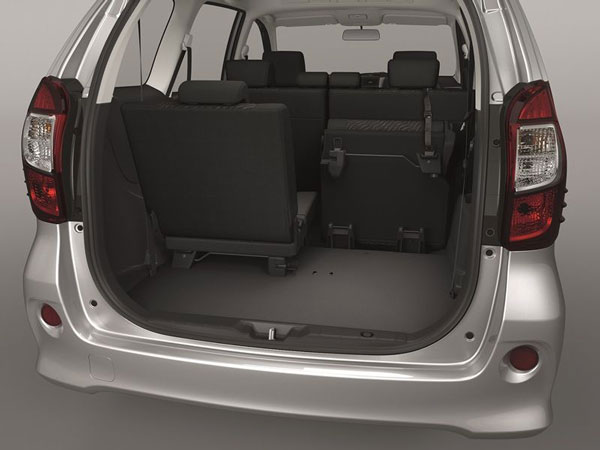 പുതുതലമുറ അവൻസ എം‌പി‌വിയെ ടൊയോട്ട ഈ വർഷം തന്നെ പരിചയപ്പെടുത്തും