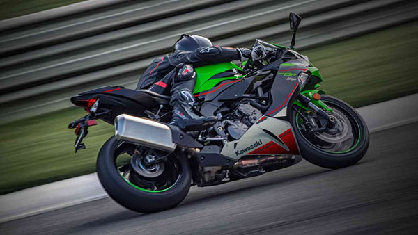 നിഞ്ച ZX-6R -ന്റെ 2021 പതിപ്പിനെ വെളിപ്പെടുത്തി കവസാക്കി