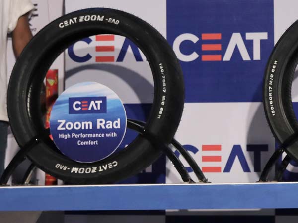 ഉപഭോക്താക്കള്ക്കായി കോണ്ടാക്റ്റ്ലെസ് സേവനം വാഗ്ദാനം ചെയ്ത് സിയറ്റ് ഉപഭോക്താക്കള്ക്കായി കോണ്ടാക്റ്റ്ലെസ് സേവനം വാഗ്ദാനം ചെയ്ത് സിയറ്റ്