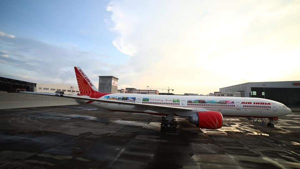 സ്വകാര്യവത്കരണമല്ലാതെ മറ്റൊരു മാർഗവും എയർ ഇന്ത്യയ്ക്ക് അവശേഷിക്കുന്നില്ലെന്ന് കേന്ദ്ര വ്യോമയാന മന്ത്രി