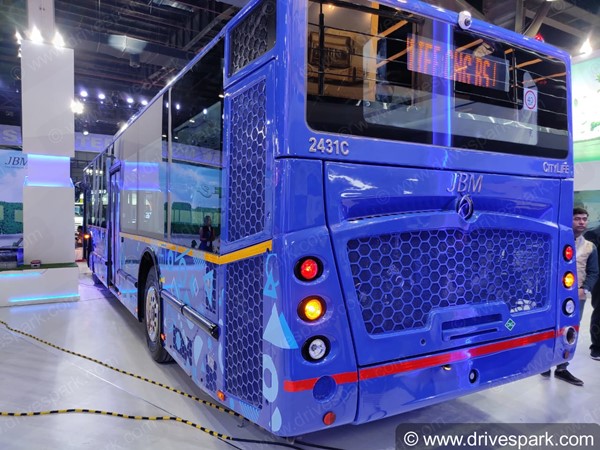 രാജ്യത്ത് മോട്ടോർ വാഹങ്ങളുടെ അളവുകൾ വർധിപ്പിക്കാനൊരുങ്ങി കേന്ദ്രസർക്കാർ