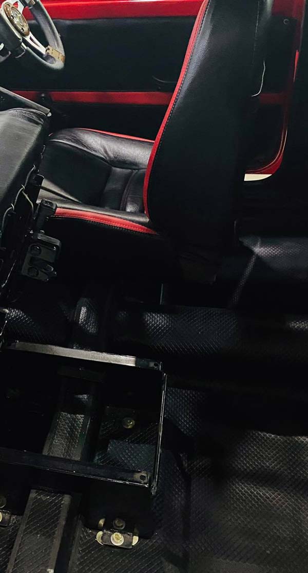 മിനി കൂപ്പറായി രൂപം മാറി പ്രീമിയർ പദ്മിനി