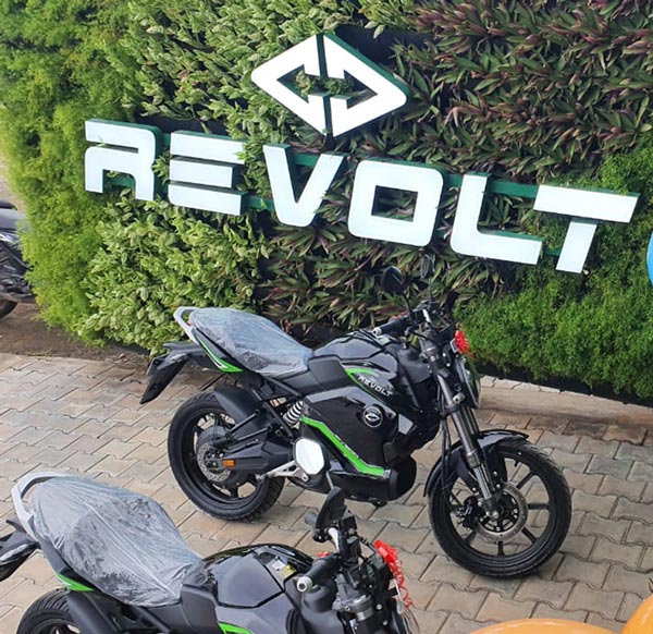 RV400, RV300 ഇലക്ട്രിക് ബൈക്കുകളുടെ ഡെലിവറി ആരംഭിച്ച് റിവോള്‍ട്ട്