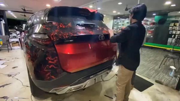 വെനം സ്റ്റിക്കർ റാപ്പിൽ അണിഞ്ഞൊരുങ്ങി ടാറ്റ ഹാരിയർ