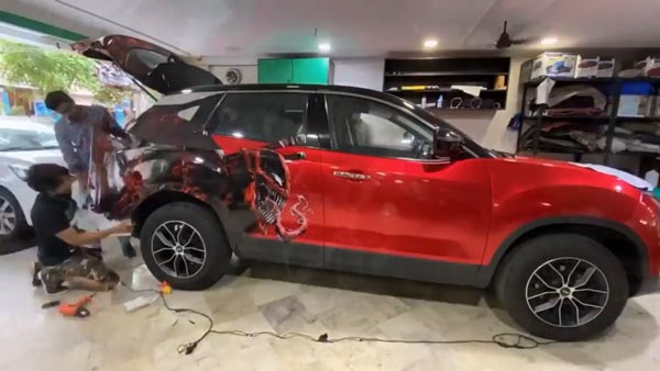 വെനം സ്റ്റിക്കർ റാപ്പിൽ അണിഞ്ഞൊരുങ്ങി ടാറ്റ ഹാരിയർ