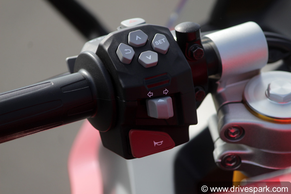 അപ്പാച്ചെ RR310 -യുടെ വില വര്‍ധിപ്പിച്ച് ടിവിഎസ്