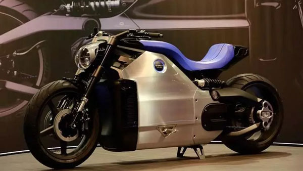 വാട്ട്മാൻ ഇലക്ട്രിക് പവർ ക്രൂയിസർ അവതരിപ്പിച്ച് വോക്സാൻ