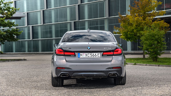 545e xഡ്രൈവിനെ വെളിപ്പെടുത്തി ബിഎംഡബ്ല്യു; ശ്രേണിയിലെ ഏറ്റവും വേഗതയേറിയ ഹൈബ്രിഡ് മോഡല്‍