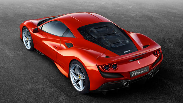 F8 ട്രിബ്യൂട്ടോയ്ക്കായുള്ള ഇന്ത്യയിലെ ഡെലിവറി ആരംഭിച്ച് ഫെറാറി