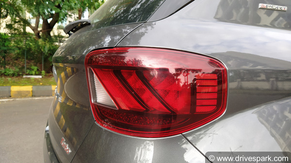 ക്ലച്ചില്ലാതെ ഗിയര്‍ മാറാം; ഹ്യുണ്ടായി വെന്യു iMT പതിപ്പിന്റെ ആദ്യ ഡ്രൈവ് റിവ്യൂ