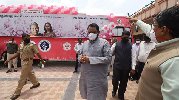 കയ്യടിവാങ്ങി കര്‍ണടക ആര്‍ടിസി; പഴയ ബസുകള്‍ ഇനി സഞ്ചരിക്കുന്ന ശൗചാലയം, പദ്ധതി സ്ത്രീകള്‍ക്ക്