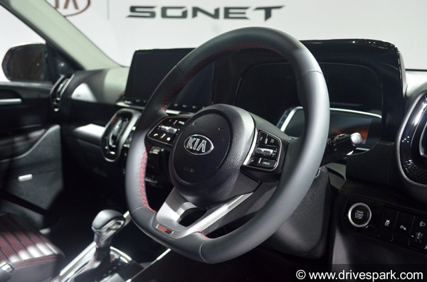 ആഗോള അരങ്ങേറ്റത്തിന് തൊട്ട് പിന്നാലെ നിരത്തിൽ പ്രത്യക്ഷപ്പെട്ട് കിയ സോനെറ്റ്