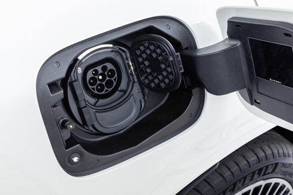 മെര്‍സിഡീസ് EQC ഇലക്ട്രിക് എസ്‌യുവിയെകുറിച്ച് അറിഞ്ഞിരിക്കണം ഈ കാര്യങ്ങള്‍