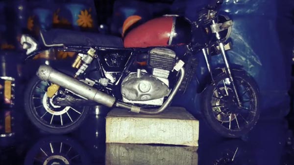 റോയല്‍ എന്‍ഫീല്‍ഡ് ഇന്റര്‍സെപ്റ്റര്‍ 650 മിനിയേച്ചര്‍ വൈറലാകുന്നു; വീഡിയോ