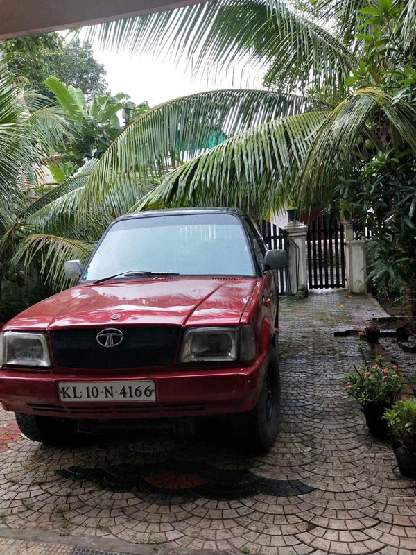 ഗൾവിംഗ് ഡോറുകളുമായി പരിഷ്കരിച്ച ടാറ്റ സിയറ