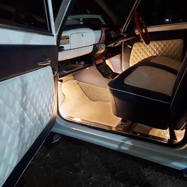 റെട്രോ സ്റ്റൈലിൽ ഇരട്ട ടോൺ നിറത്തിലൊരുങ്ങി പ്രീമിയർ പദ്മിനി