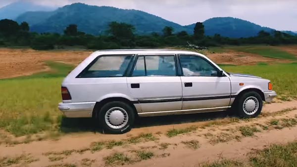 പഴമ കാത്തുസൂക്ഷിച്ച് മാടമ്പി ലുക്കിൽ ഒരു ടാറ്റ എസ്റ്റേറ്റ്
