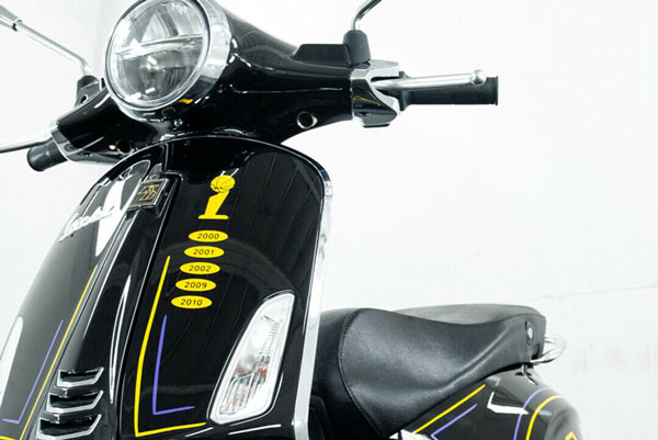 കോബി ബ്രയന്റ് മാമ്പ എഡിഷൻ ലേലത്തിന് വെച്ച് വെസ്പ