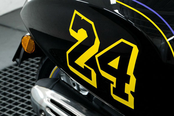 കോബി ബ്രയന്റ് മാമ്പ എഡിഷൻ ലേലത്തിന് വെച്ച് വെസ്പ