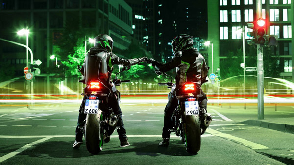 2021 മോഡൽ Z900 പുറത്തിറക്കി കവസാക്കി; കൂട്ടിന് പുതിയ മൂന്ന് കളർ ഓപ്ഷനുകളും