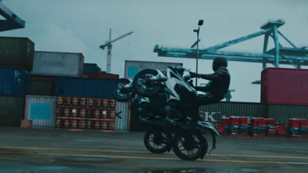 പള്‍സര്‍ NS200 പുതിയ വകഭേദം സമ്മാനിച്ച് ബജാജ്