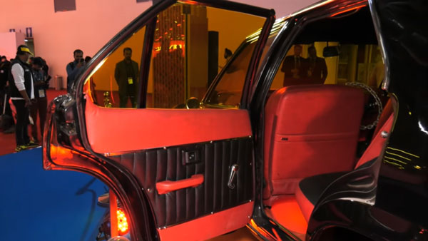 ക്ലാസിക് ശൈലിയിൽ ഹോട്ട്‌വീല്‍സ് കോണ്ടസ