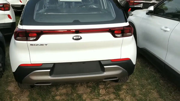 ഡീലർഷിപ്പുകളിൽ എത്തി കിയ സോനെറ്റ്; മിഡ് സ്പെക്ക് HTK+ -ന്റെ ചിത്രങ്ങൾ പുറത്ത്