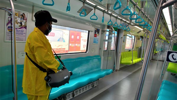 കൊച്ചി മെട്രോ സര്വീസ് പുനരാരംഭിച്ചു; യാത്രനിരക്കും കുറച്ചു കൊച്ചി മെട്രോ സര്വീസ് പുനരാരംഭിച്ചു; യാത്രനിരക്കും കുറച്ചു