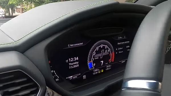 ഇതിന് എത്ര കിട്ടും? ലംബോർഗിനി ഉറൂസിന്റെ യഥാർഥ മൈലേജ് കണക്കുകൾ