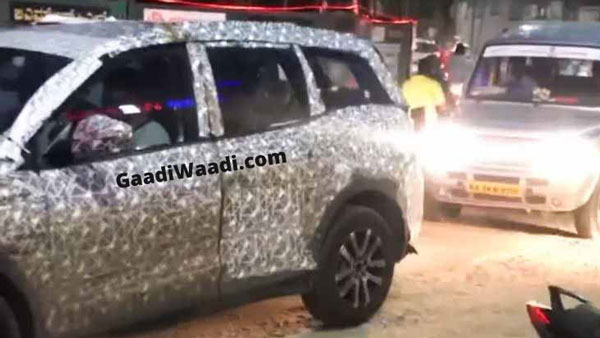 പരീക്ഷണയോട്ടം നടത്തി പുതുതലമുറ മഹീന്ദ്ര XUV500; സ്‌പൈ ചിത്രങ്ങള്‍