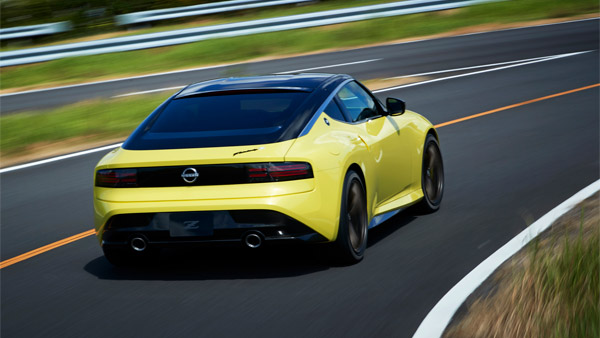 Z-പ്രോട്ടോ സ്‌പോർട്‌സ് കാർ പ്രോട്ടോടൈപ്പ് അവതരിപ്പിച്ച് നിസ്സാൻ