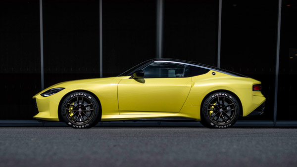 Z-പ്രോട്ടോ സ്‌പോർട്‌സ് കാർ പ്രോട്ടോടൈപ്പ് അവതരിപ്പിച്ച് നിസ്സാൻ