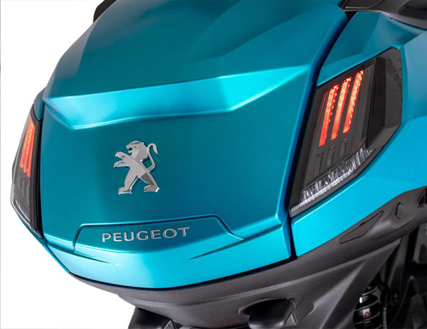 ഫ്രഞ്ച് പ്രസിഡന്റിന്റെ വാഹനവ്യൂഹത്തില്‍ ഇടംപിടിച്ച് പൂഷോ മെട്രോപൊളിസ്