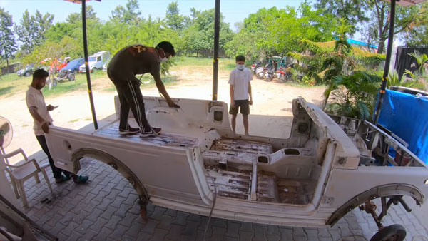 പൊലീസ് സേവനത്തിന് ശേഷം മനോഹരമായി പുനരുധരിച്ച മാരുതി ജിപ്സി