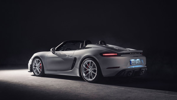 718 സ്‌പൈഡർ, കേമാൻ GT4 മോഡലുകൾക്ക് ഓട്ടോമാറ്റിക് ഗിയർബോക്സ് അവതരിപ്പിച്ച് പോർഷ