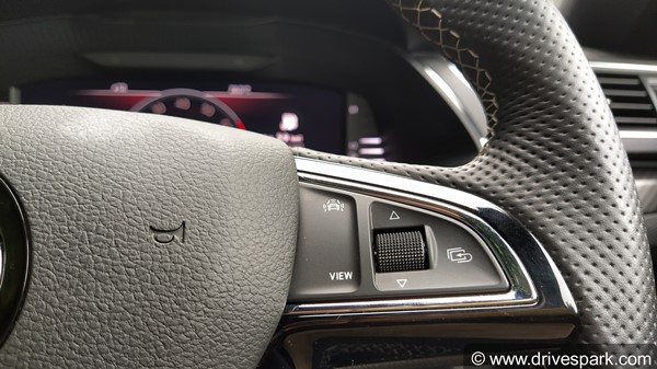 വിപണിയിലെ മികച്ച ആഢംബര സെഡാന്‍; സ്‌കോഡ സൂപ്പര്‍ബ് സ്‌പോര്‍ട്‌ലൈന്‍ റോഡ് ടെസ്റ്റ് റിവ്യൂ