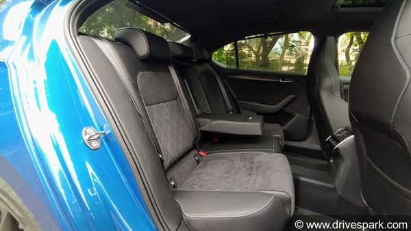 വിപണിയിലെ മികച്ച ആഢംബര സെഡാന്‍; സ്‌കോഡ സൂപ്പര്‍ബ് സ്‌പോര്‍ട്‌ലൈന്‍ റോഡ് ടെസ്റ്റ് റിവ്യൂ