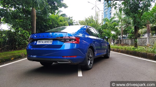 വിപണിയിലെ മികച്ച ആഢംബര സെഡാന്‍; സ്‌കോഡ സൂപ്പര്‍ബ് സ്‌പോര്‍ട്‌ലൈന്‍ റോഡ് ടെസ്റ്റ് റിവ്യൂ