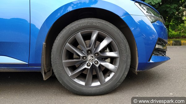 വിപണിയിലെ മികച്ച ആഢംബര സെഡാന്‍; സ്‌കോഡ സൂപ്പര്‍ബ് സ്‌പോര്‍ട്‌ലൈന്‍ റോഡ് ടെസ്റ്റ് റിവ്യൂ