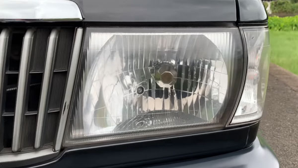 15 -ന്റെ നിറവിലും പഴക്കം ലേശം ഏശാതെ ടൊയോട്ട ക്വാളിസ്