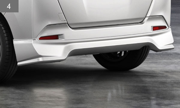 റൂമി മിനിവാനിനെയും ഗാസോ റേസിംഗ് പതിപ്പിലേക്ക് ഒരുക്കി ടൊയോട്ട