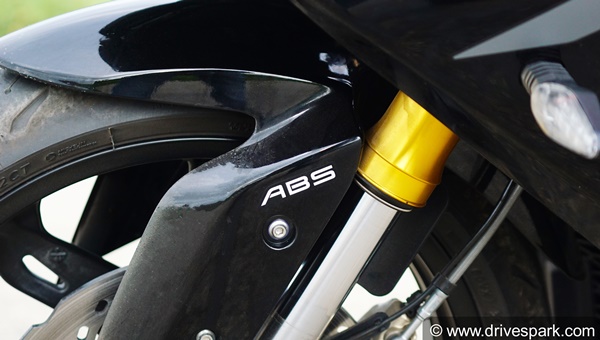 ട്രാക്കിൽ നിന്ന് റോഡിലേക്ക്; ടിവിഎസ് അപ്പാച്ചെ RR 310 റോഡ് ടെസ്റ്റ് റിവ്യൂ