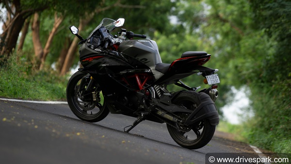 ട്രാക്കിൽ നിന്ന് റോഡിലേക്ക്; ടിവിഎസ് അപ്പാച്ചെ RR 310 റോഡ് ടെസ്റ്റ് റിവ്യൂ