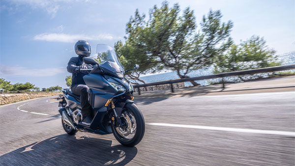 ആറ് സ്പീഡ് DCT ഗിയർബോക്സുമായി ഫോർസ 750 അവതരിപ്പിച്ച് ഹോണ്ട